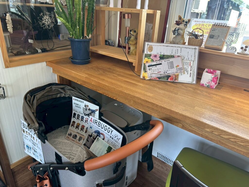 鹿肉レストラン 山恵 ドッグカフェ 雰囲気