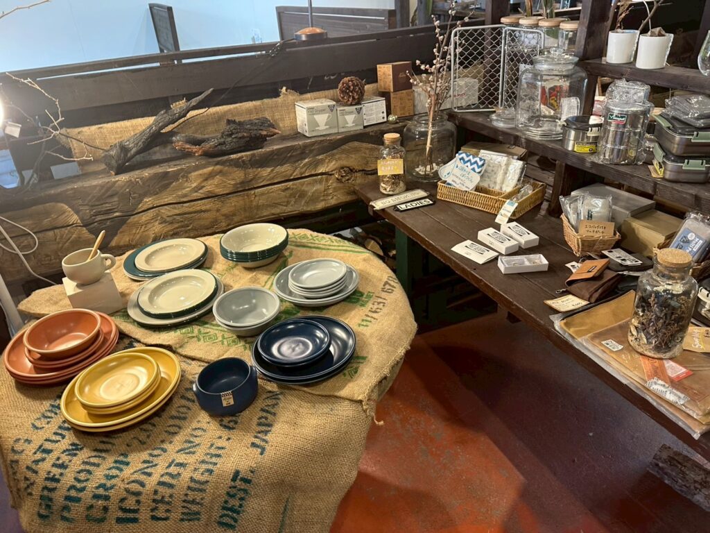 old farm(オールドファーム)店内 北海道旭川市