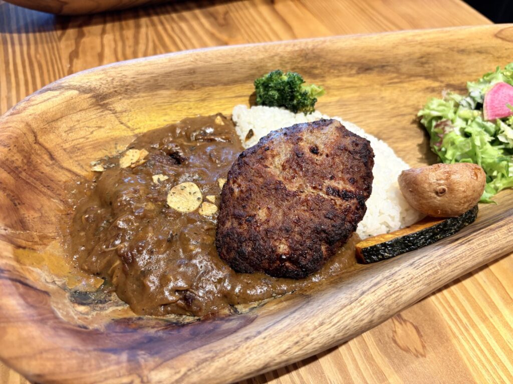 old farm(オールドファーム)メニュー ハンバーグカリー 北海道旭川市