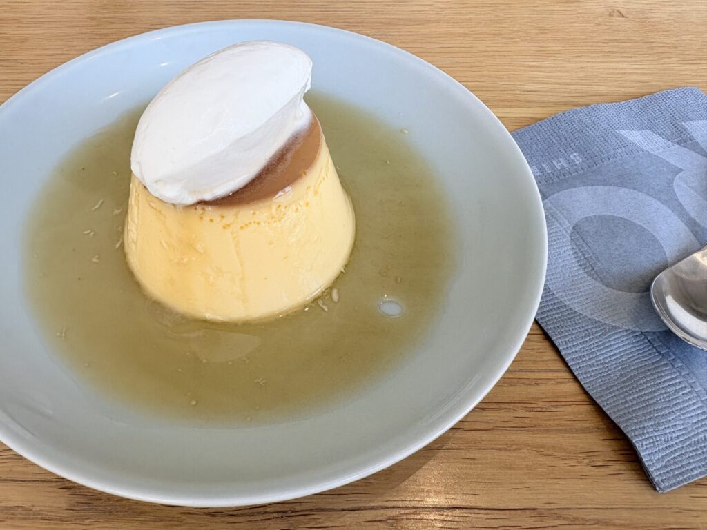 SHIRO砂川本店 SHIRO CAFE メニュー 自家製 SHIROプリン(税込770円)