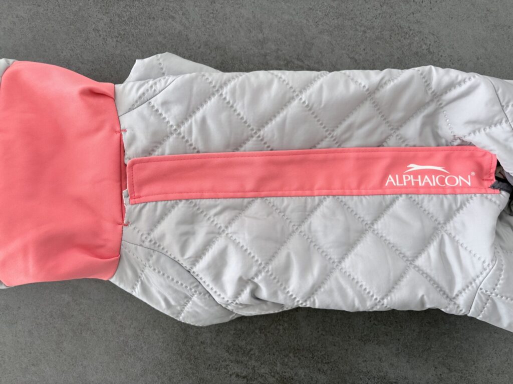 アルファアイコン ドッグガードエア 裏面