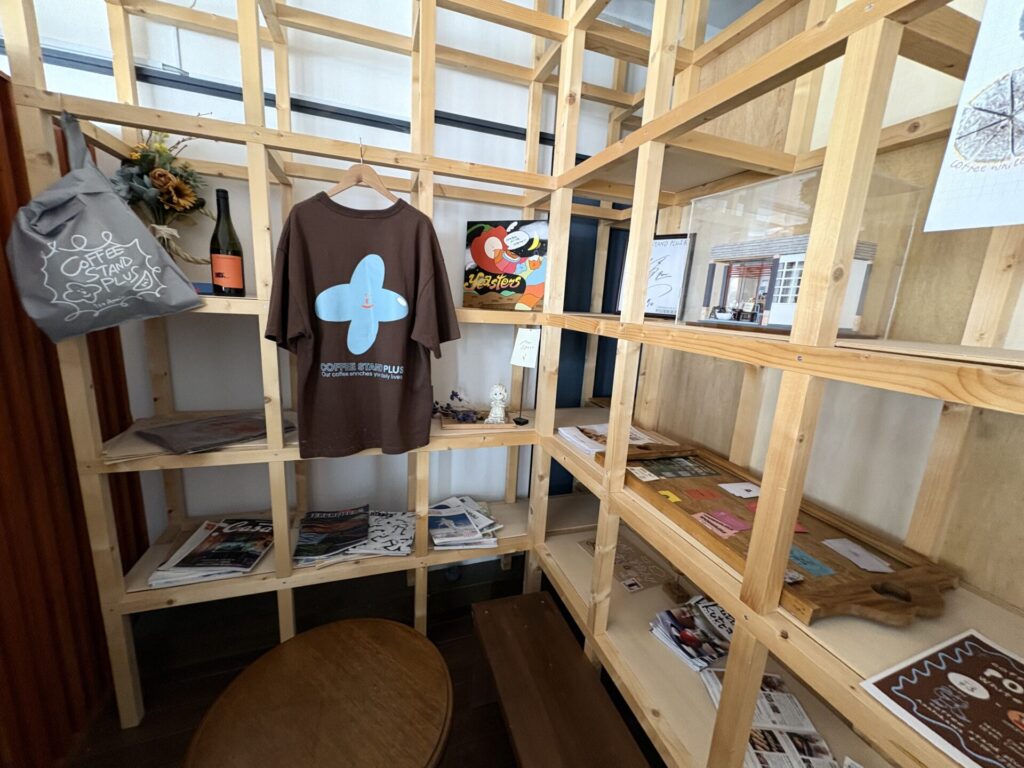 COFFEE STAND PLUS 店内 旭川市